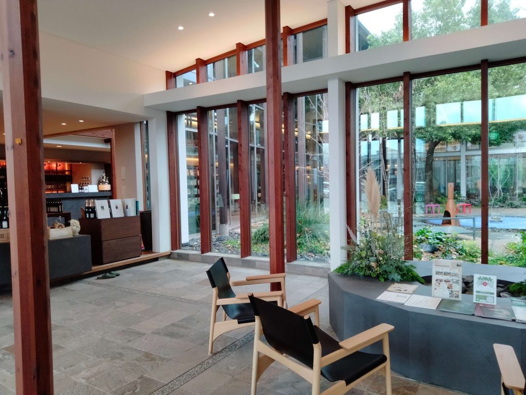 カーブドッチのエントランス