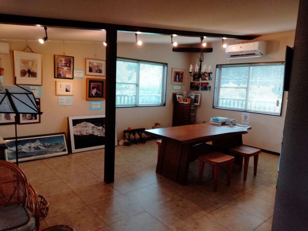 ククサカフェ　２階ギャラリー