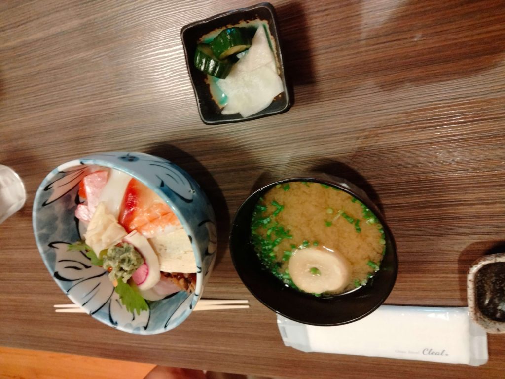 レストラン湯楽　海鮮丼