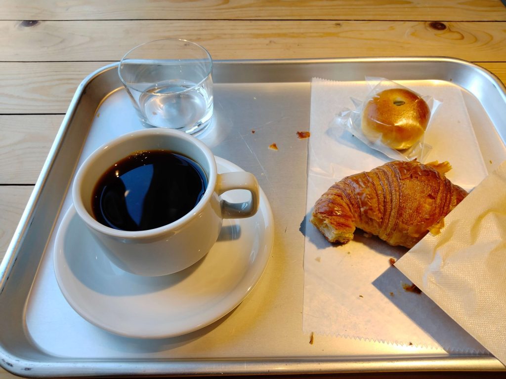 COBOベーカリーでモーニング