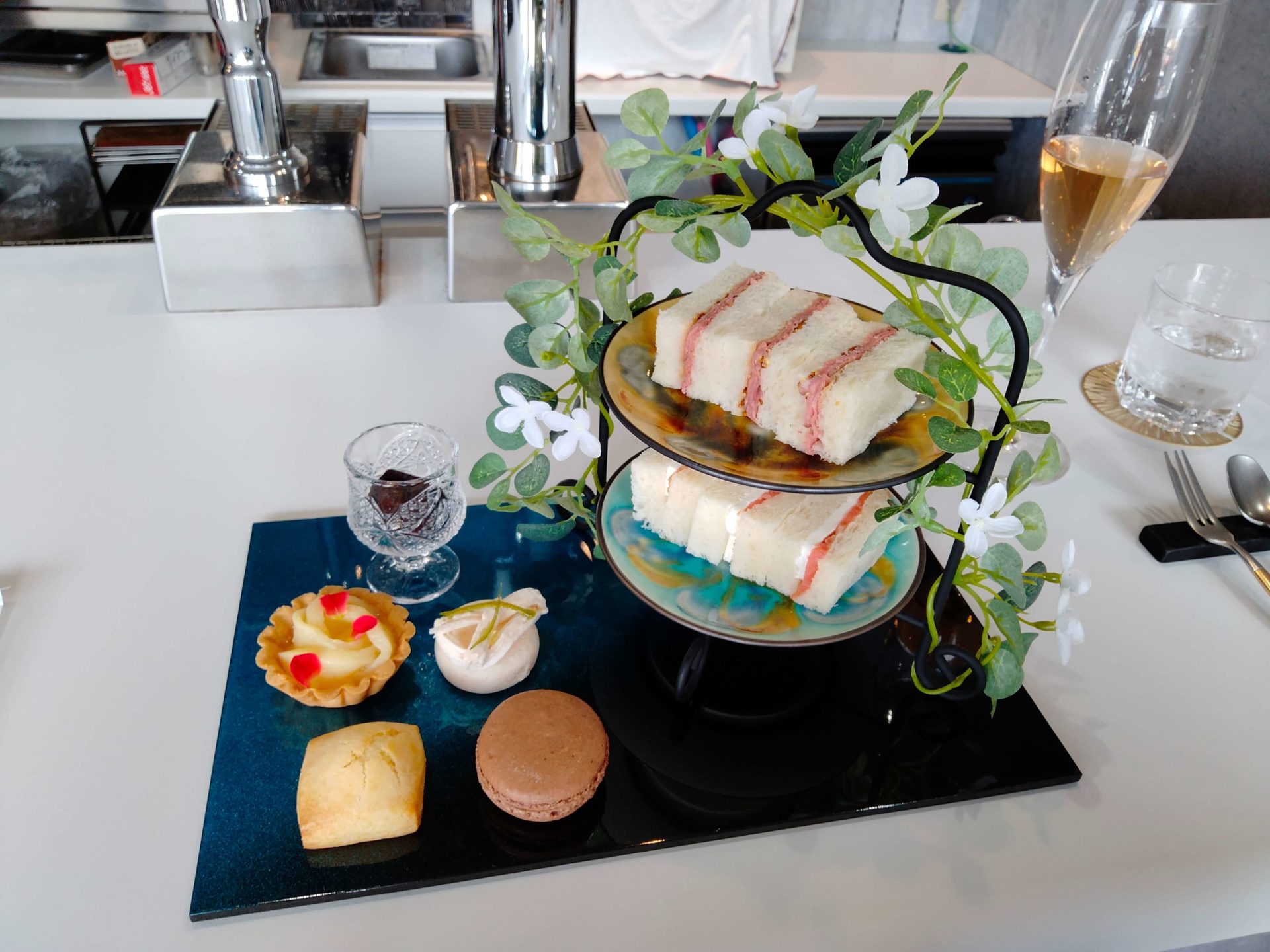 デセールサロンエテ　アフタヌーンティープレート